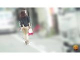 公衆便所盗撮街でみかけた美尻巨尻女の溜りに溜った豪快おなら